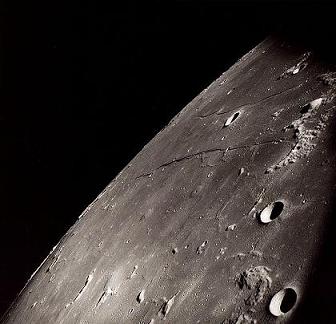 Superficie lunar desde el Apolo 8