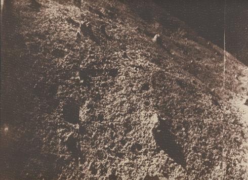 Primera foto del suelo de la Luna