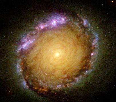 La galaxia NGC 1512 en varias longitudes de onda